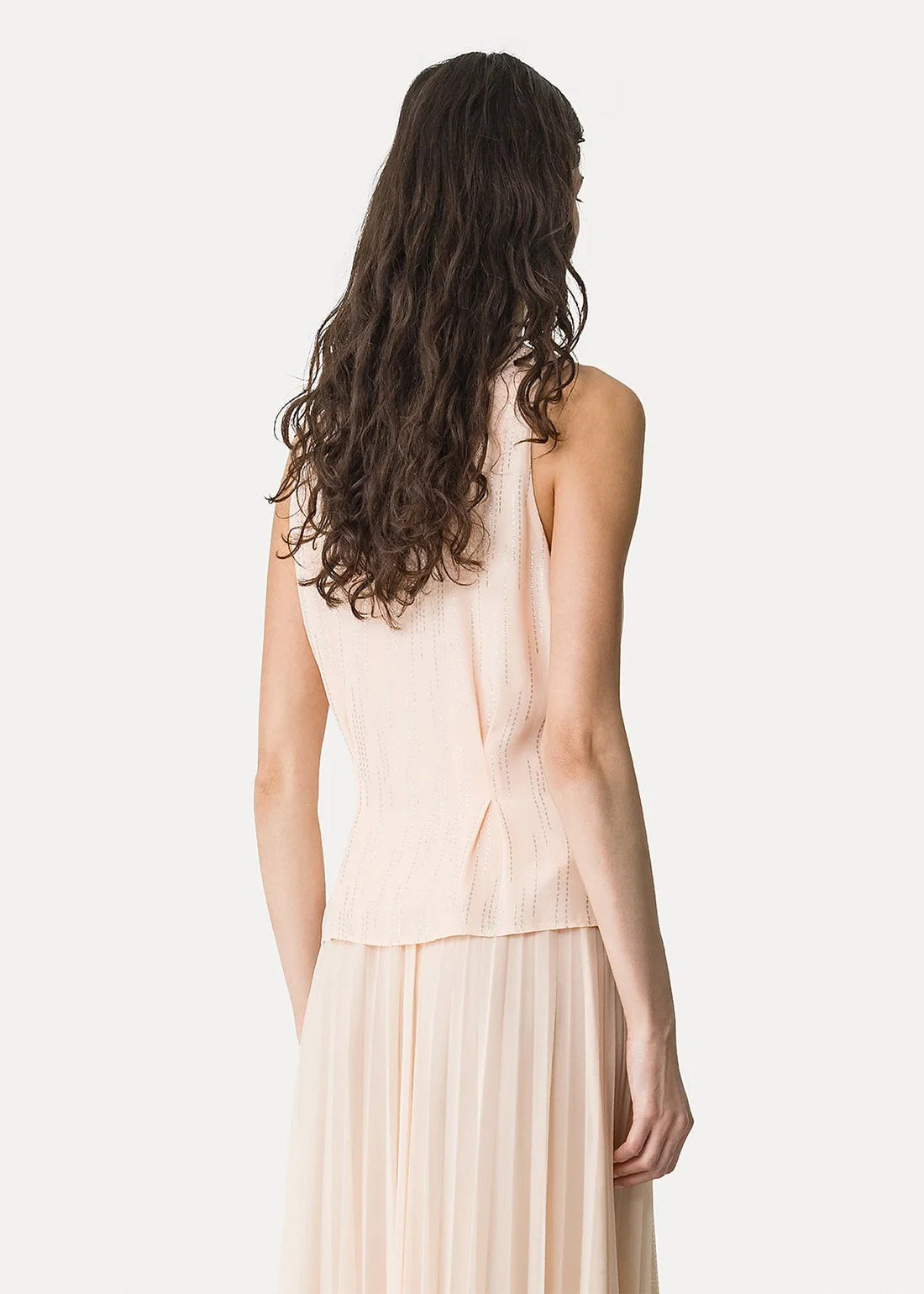 person wearing forte forte womens Les Fils d'Argent Jacquard Top 14891