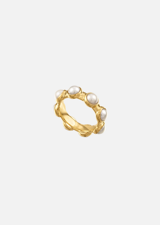 jade ruzzo fine jewelry 18k yellow gold Small Vic Ring with Pearls
