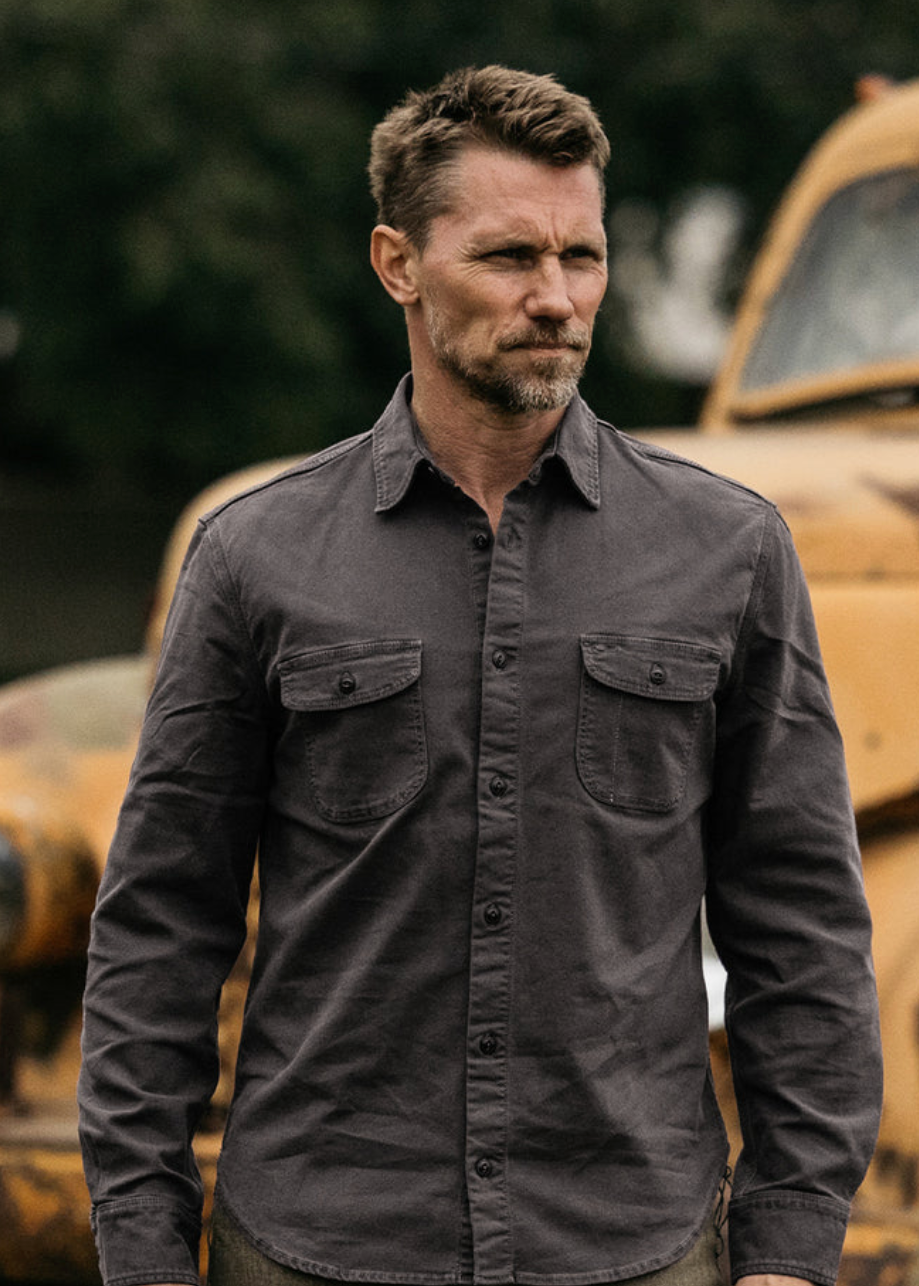 person wearing mens hiroshi kato The Brace Stretch Oxford in Charcoal