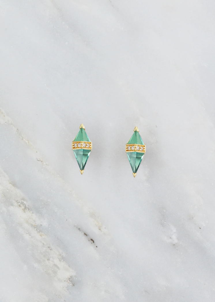 sorellina fine jewelry 18k yellow gold Pietra Studs with Green Quartz