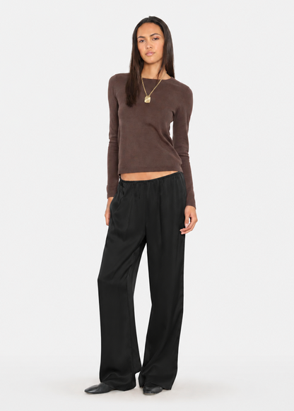 person wearing xirena womens Bella Pant in Black