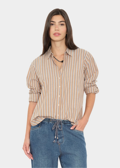 person wearing xirena womens cotton poplin Beau Shirt in Hickory Navy Stripe